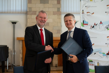 [Translate to English:] 